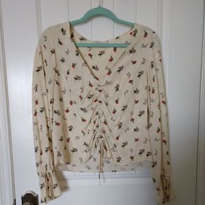 urban outfitters floral blouse !!